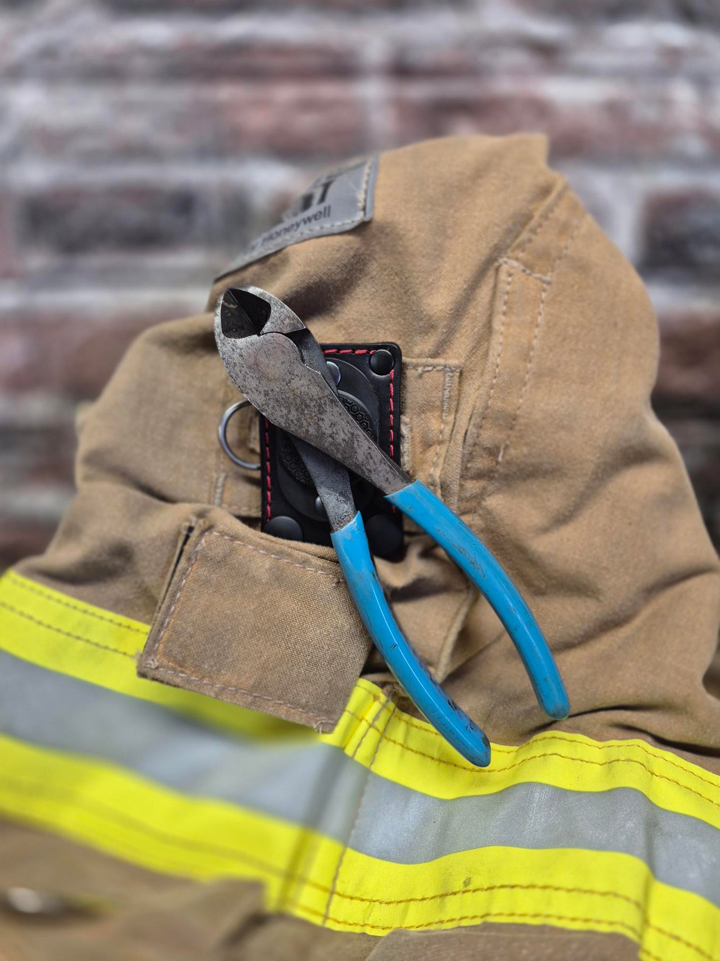 Magnetic Utility Clip